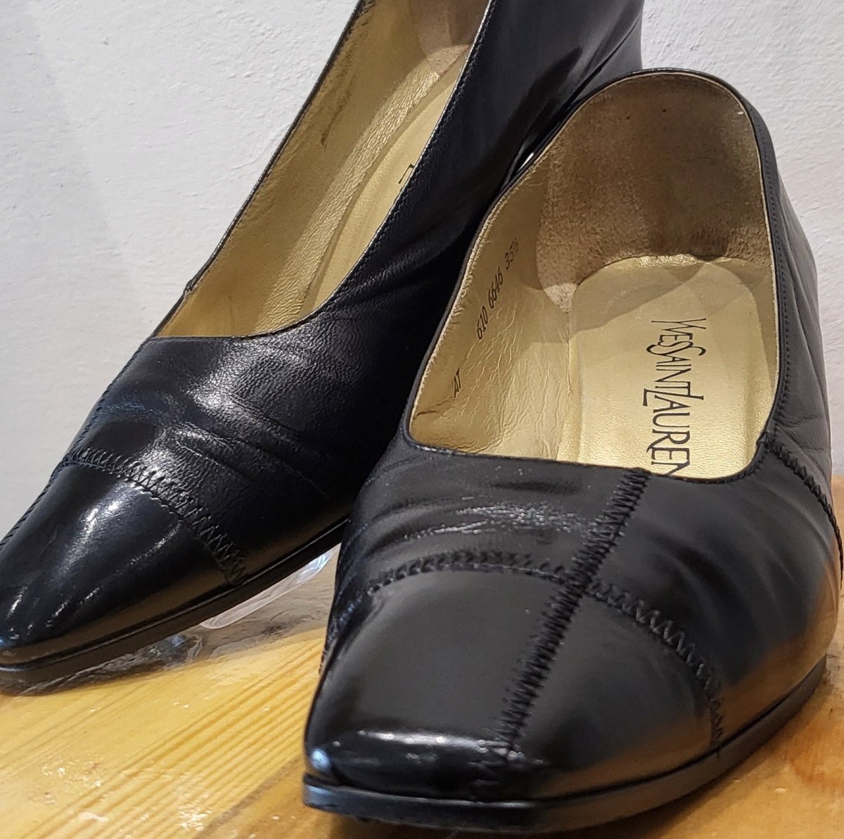 YSL Black shoes - Élysée