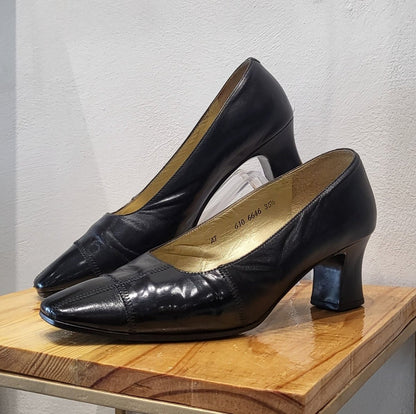 YSL Black shoes - Élysée