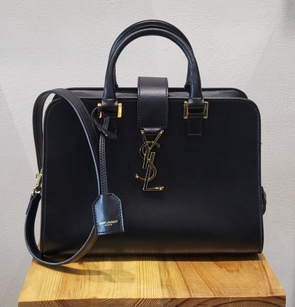 Yves Saint Laurent Cabas - Élysée